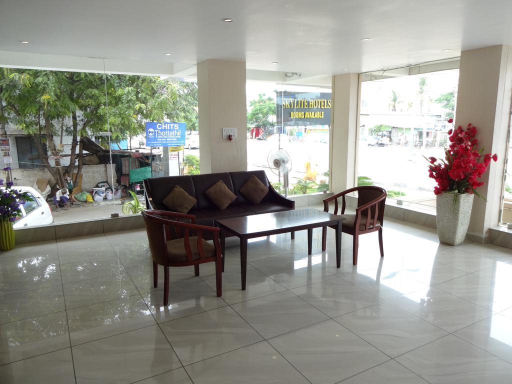 Hotel Sky Lite Coimbatore Bagian luar foto